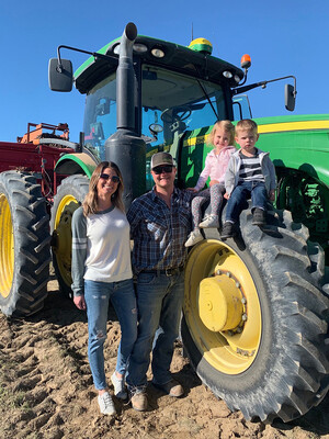 NEW FACEBOOK CAMPAIGN RECOGNIZES IDAHO® POTATO FARMERS