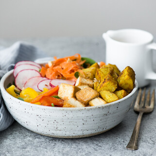 Yellow Curry Idaho® Potato Bowl with Tofu