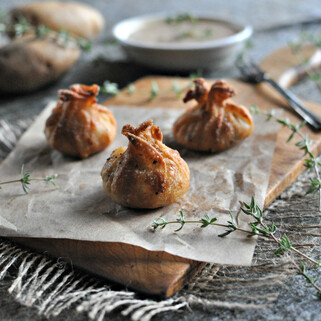  Idaho® Potato and Steak Mini Eggrolls with Creamy Steak Sauce