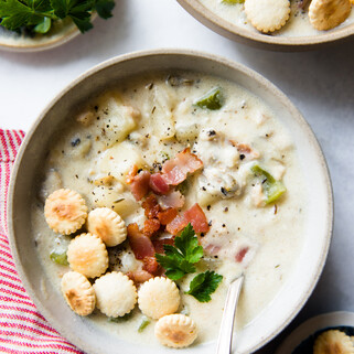 Instant Pot Potato Clam Chowder