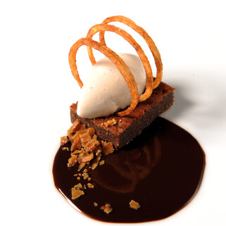 Grilled Idaho® Potato Ice Cream, Milk Chocolate Cake, Bacon Toffee
