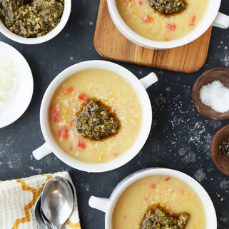 Idahoan® Roasted Garlic and Parmesan Potato Soup with Peppers, Carrots and Pesto