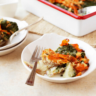 Idahoan® Steakhouse Scalloped Potatoes with Spinach and Carrots