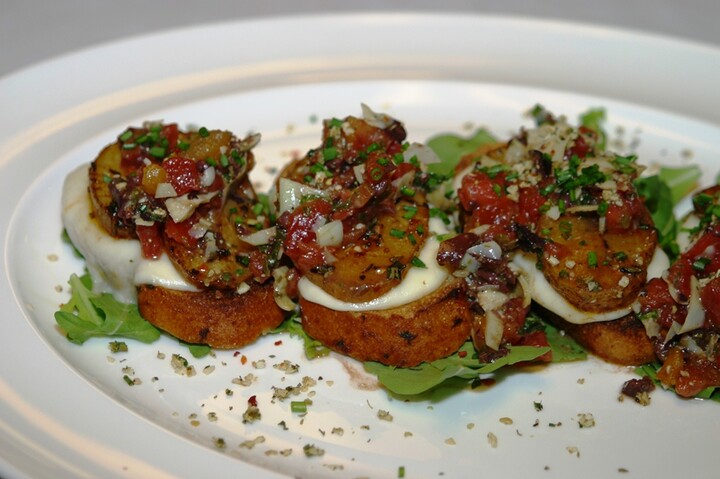 Idaho&reg; Potato Bruschetta with Tomatoes and Olives